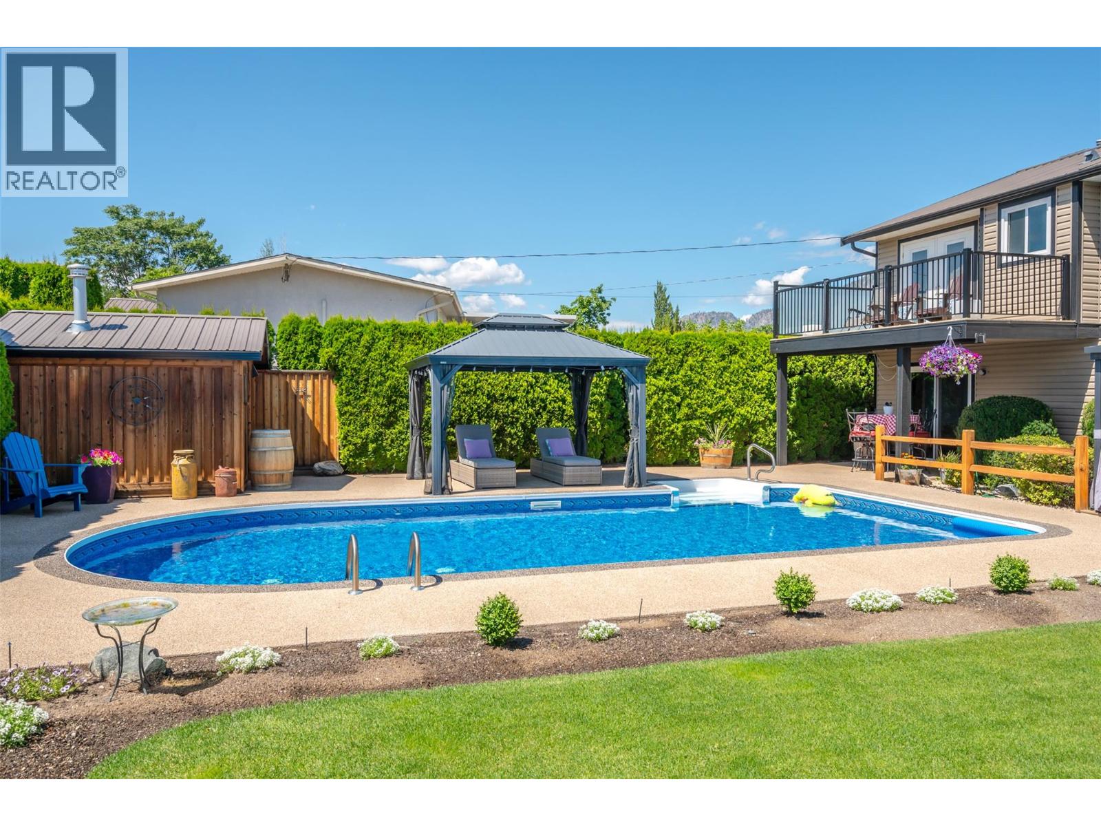 6 MCINTOSH Court, Osoyoos