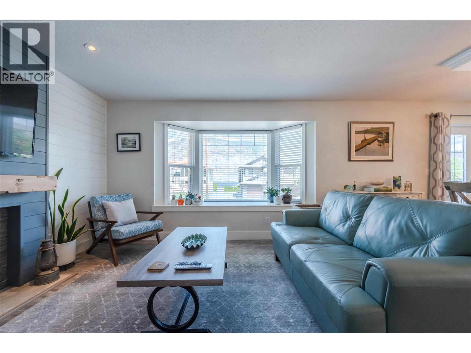 6 MCINTOSH Court, Osoyoos