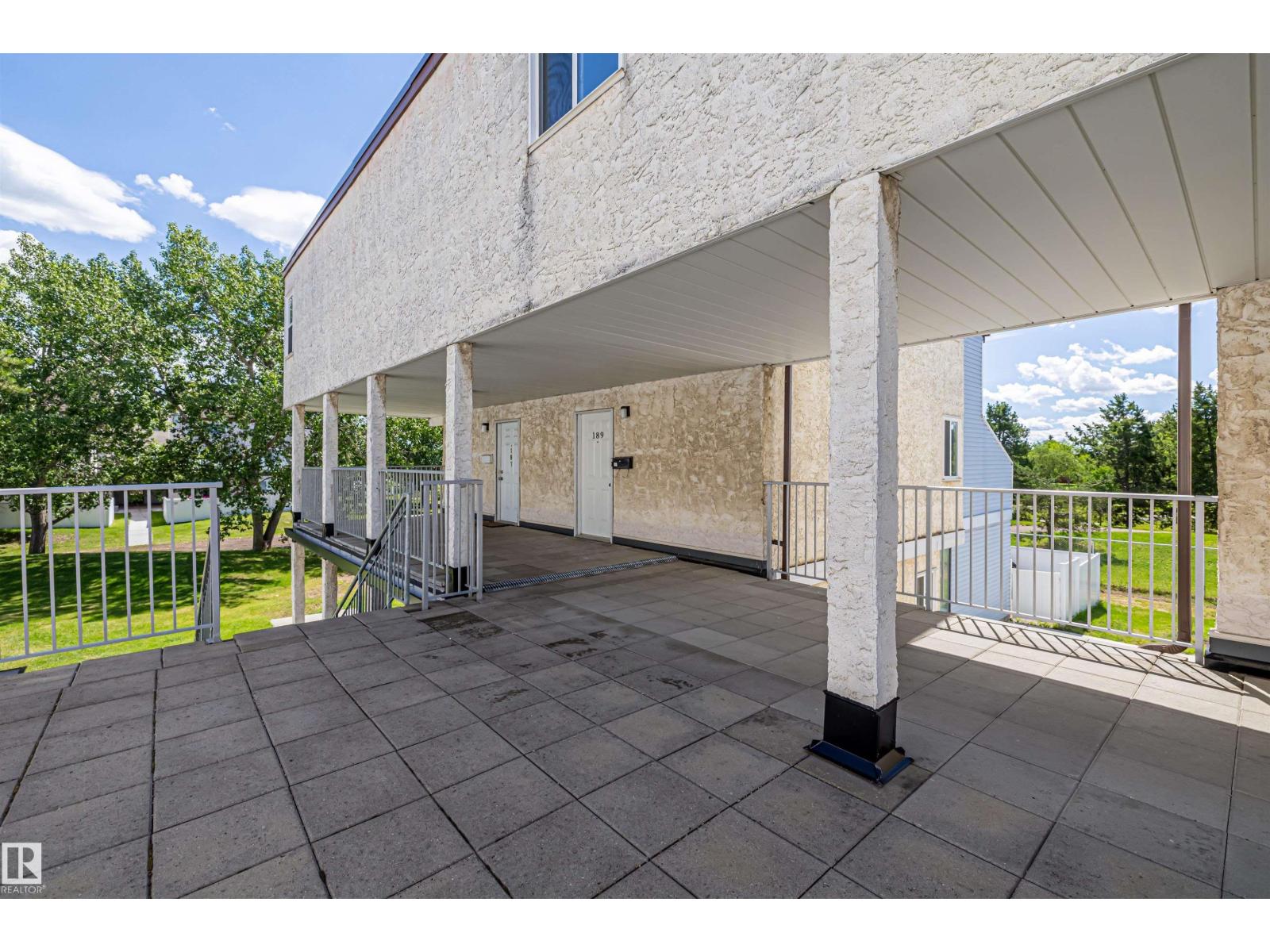 189 LANCASTER TC NW, Edmonton