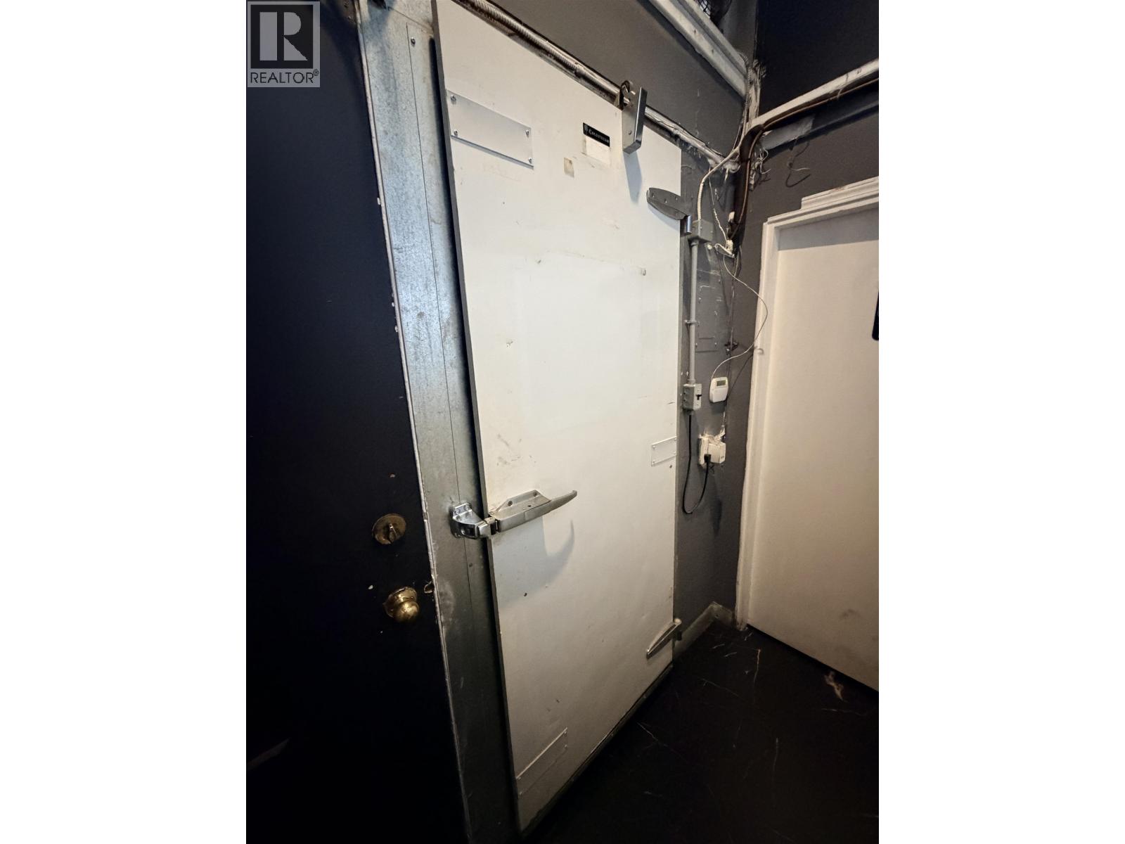 Business in Vancouver - Image 10