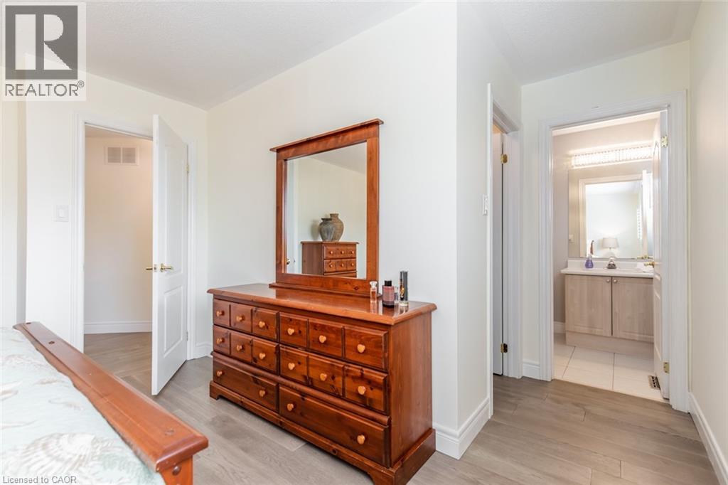 109 PEACHWOOD Crescent - 16