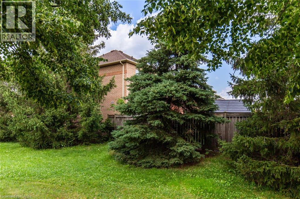 109 PEACHWOOD Crescent - 34