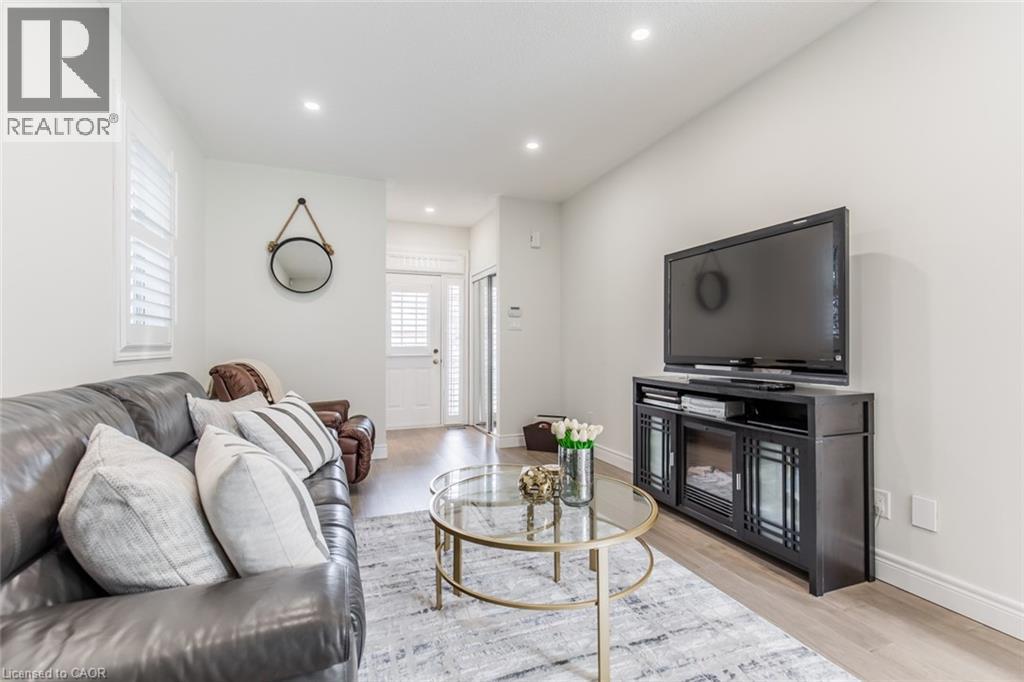 109 PEACHWOOD Crescent - 5