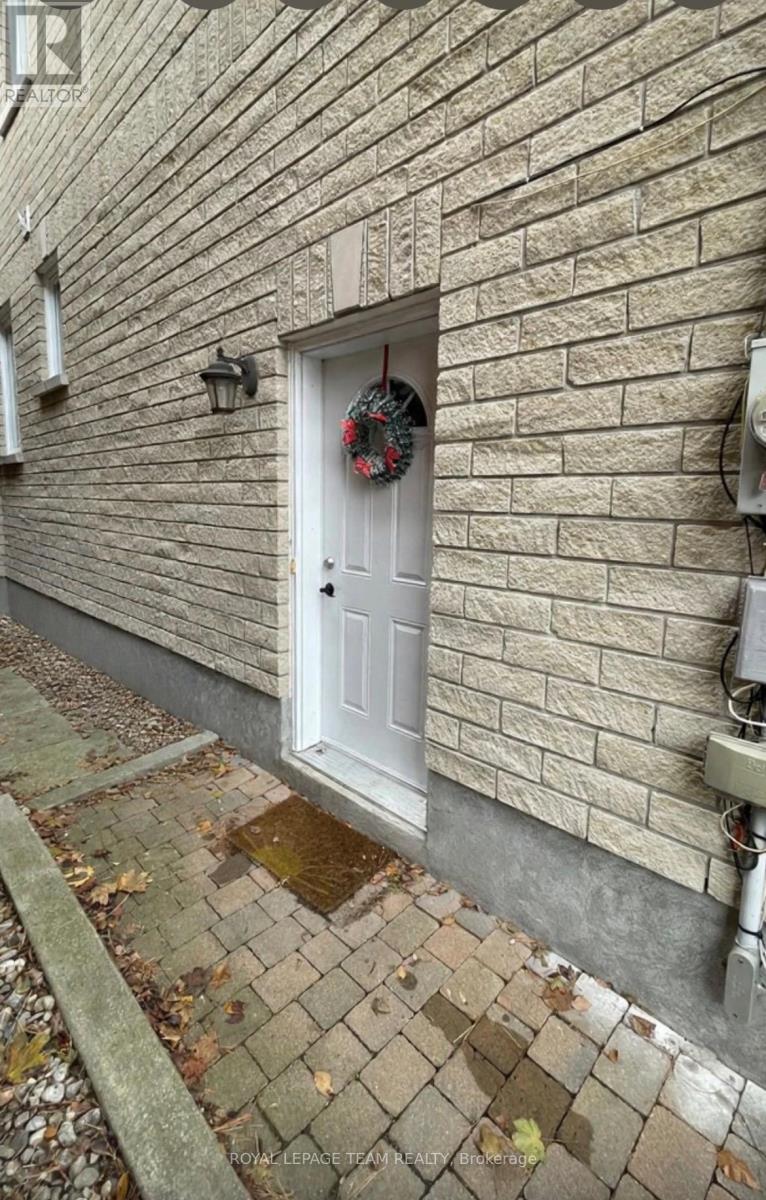 Unit #B private entrance