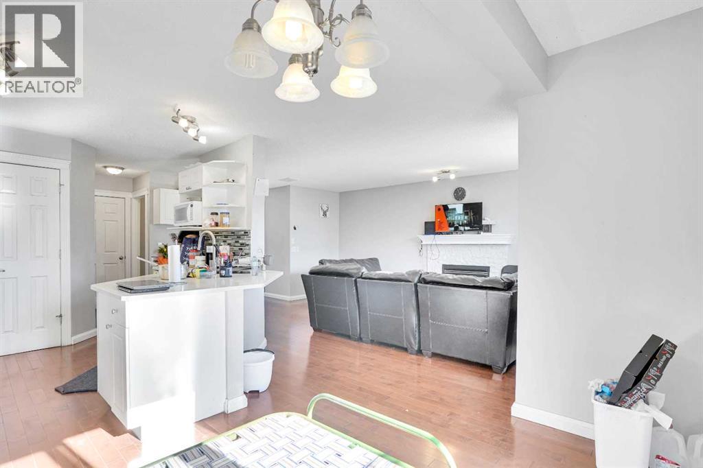 Single Family House for Sale in  Saddleridge Close NE Saddle Ridge Calgary 