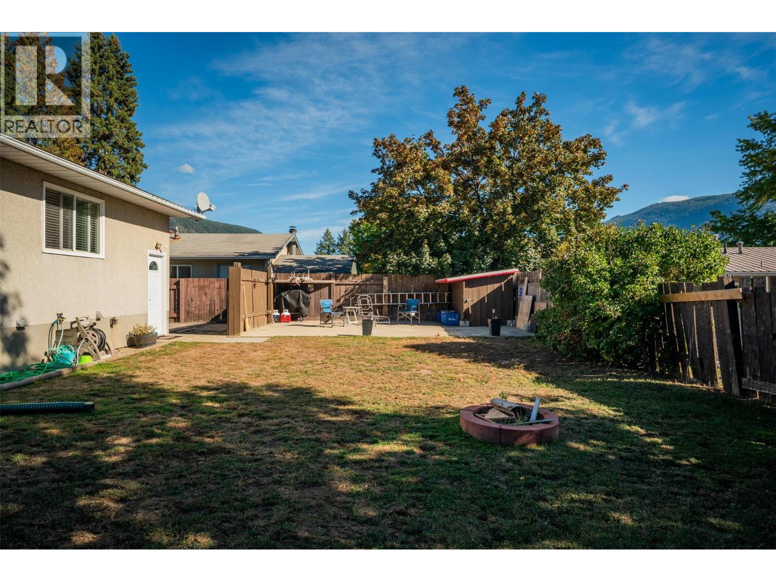 204 Pinewood Drive, Castlegar