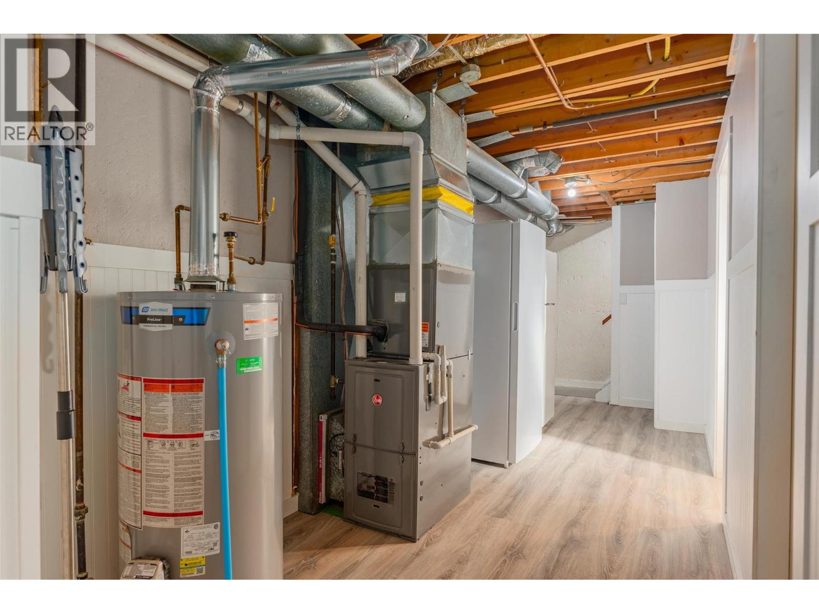 204 Pinewood Drive, Castlegar