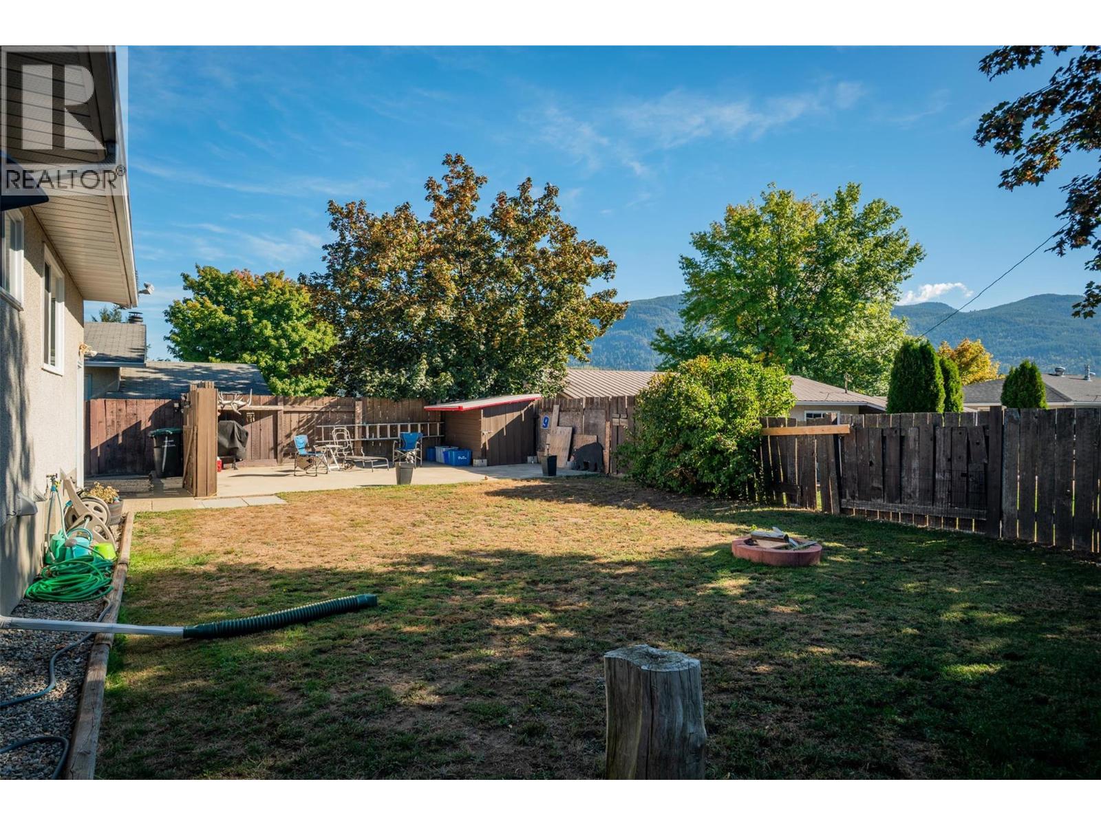 204 Pinewood Drive, Castlegar