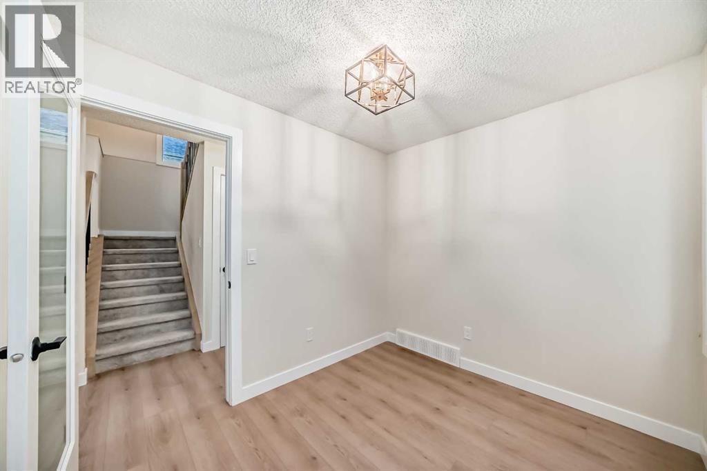 Single Family House for Sale in  Shawnessy Drive SW Shawnessy Calgary 