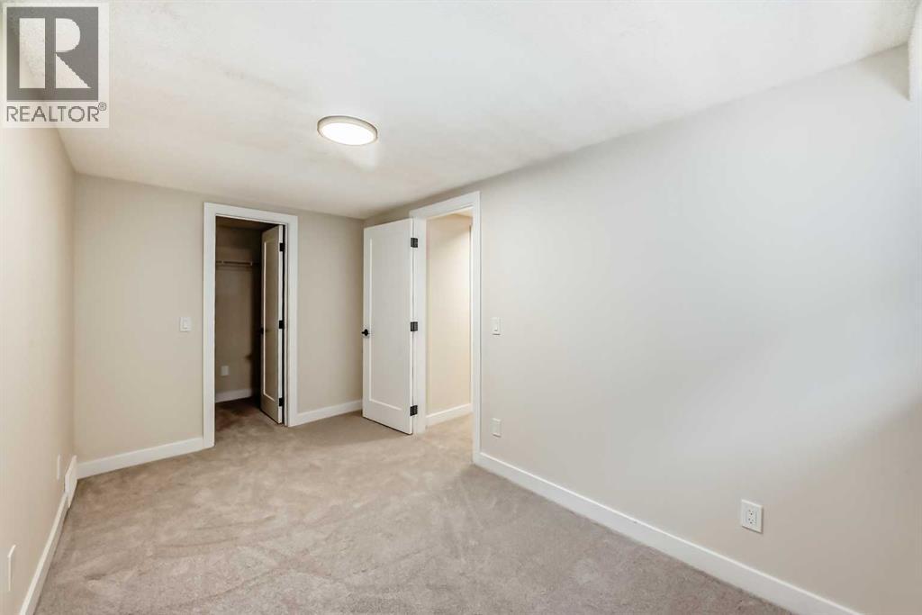 Single Family House for Sale in  Shawnessy Drive SW Shawnessy Calgary 