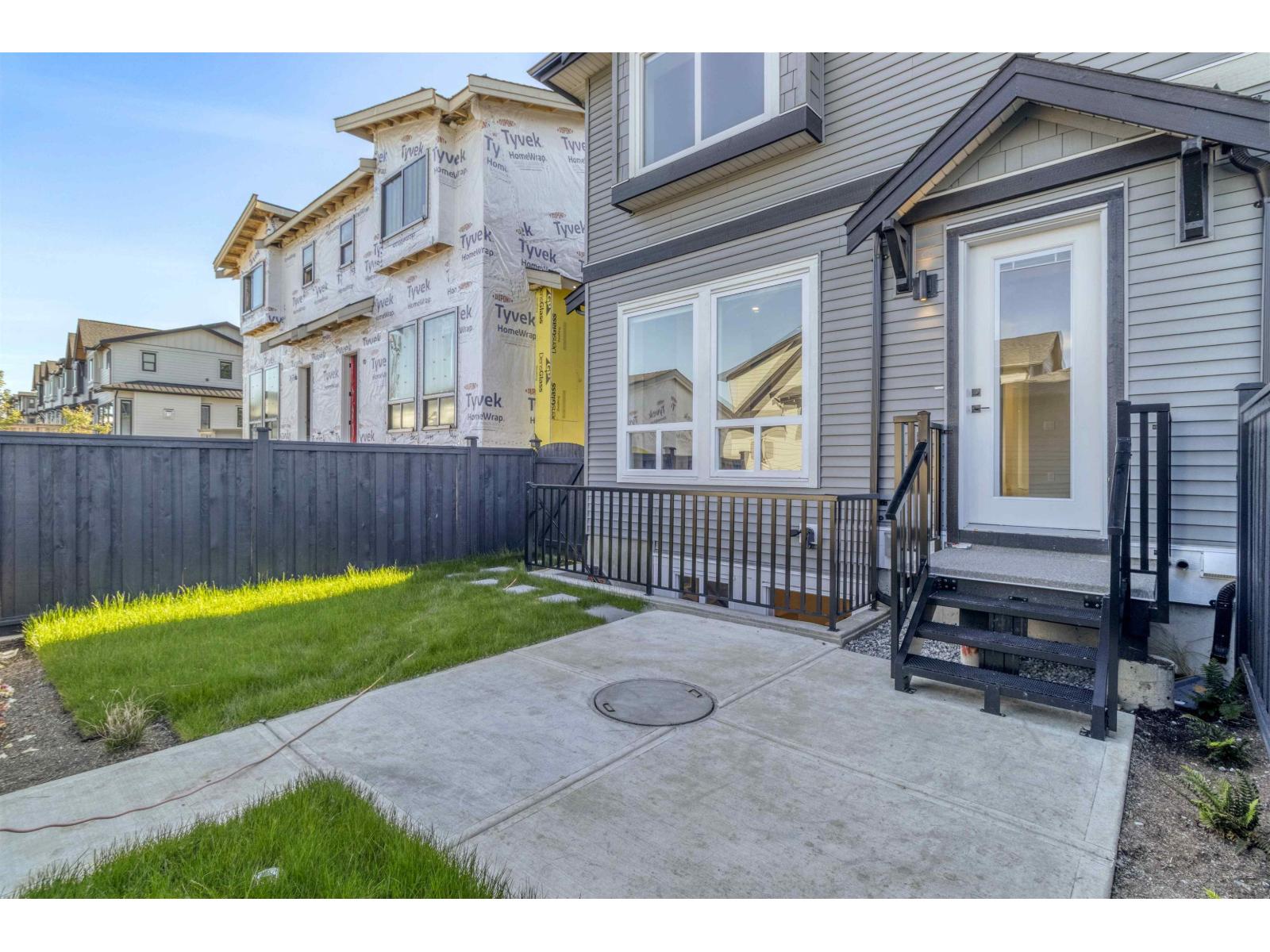 7686 196 STREET, Langley