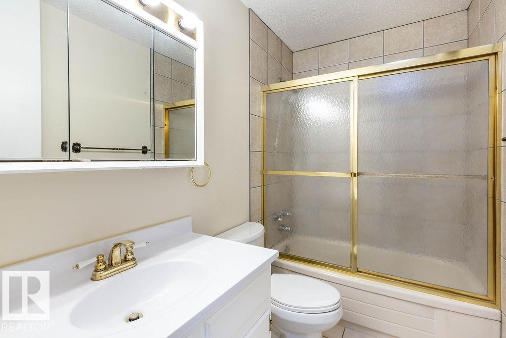 15224 117 ST NW, Edmonton