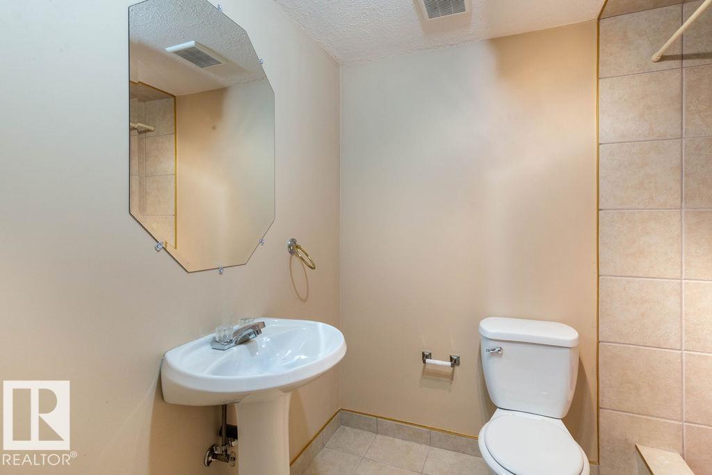 15224 117 ST NW, Edmonton