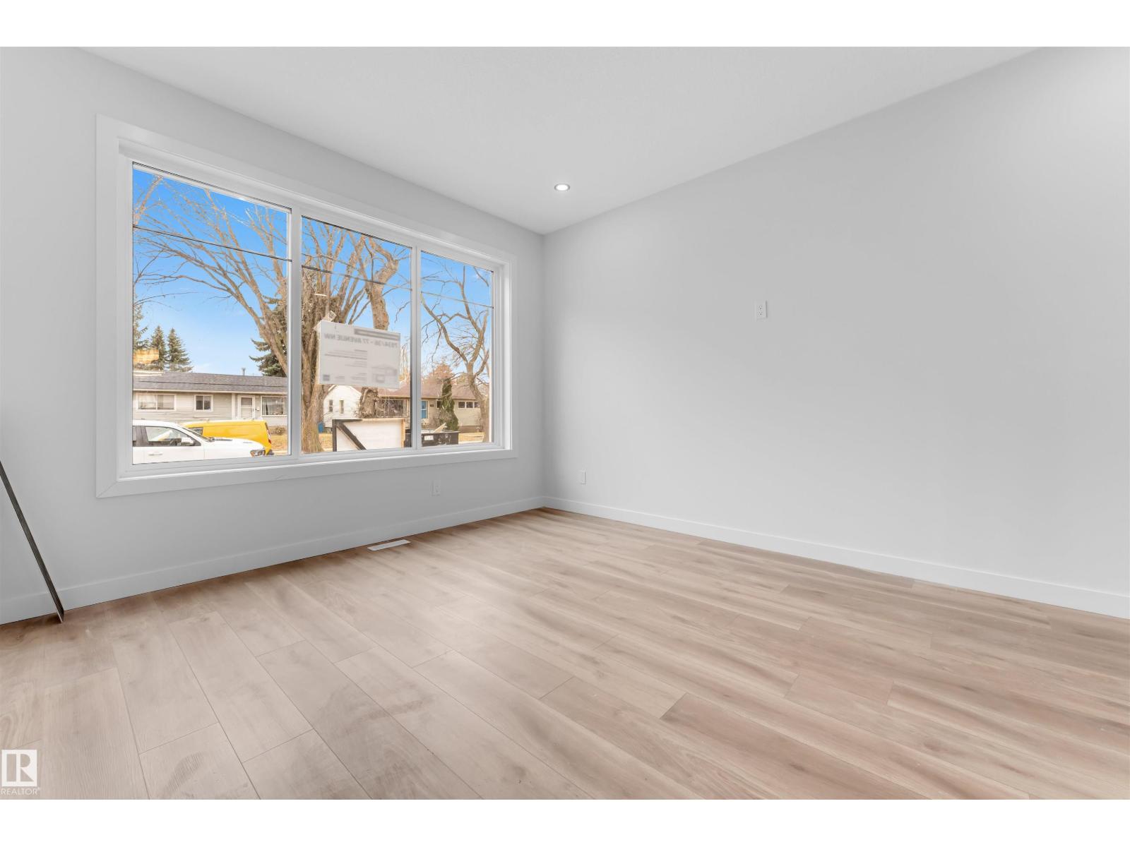 7934 77 AV NW, Edmonton