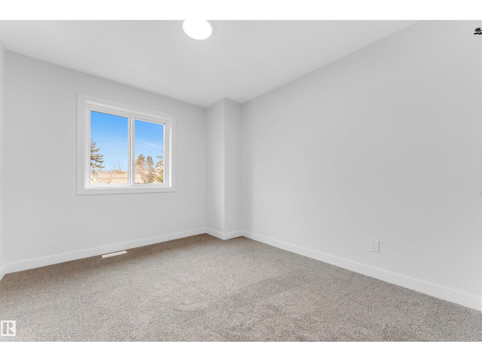 7934 77 AV NW, Edmonton