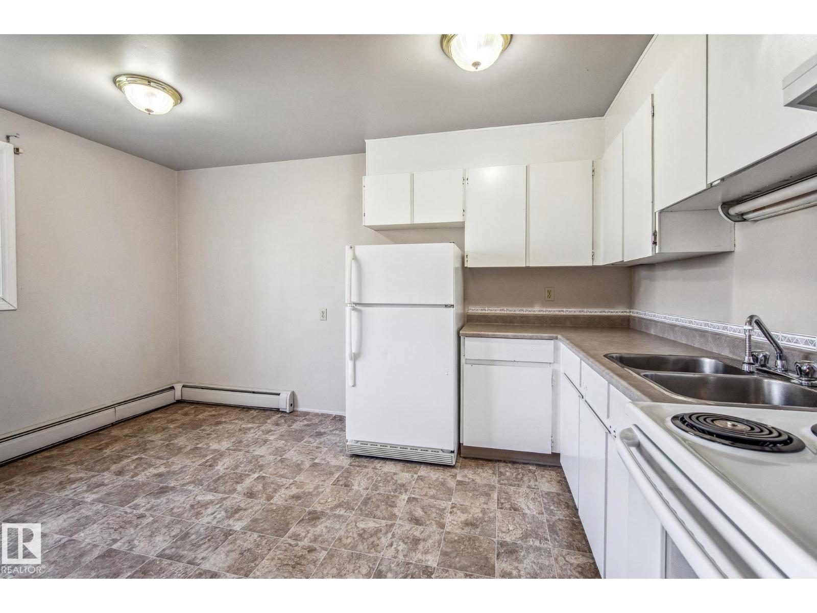 #22 11265 31 AV NW, Edmonton