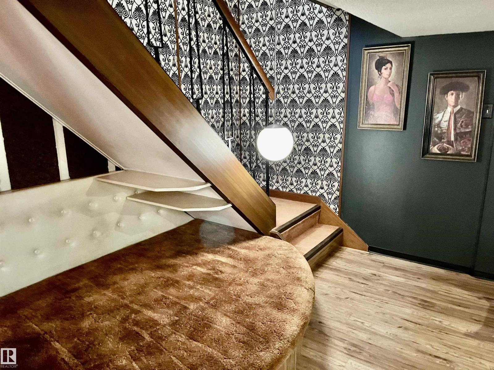 15416 75 AV NW, Edmonton