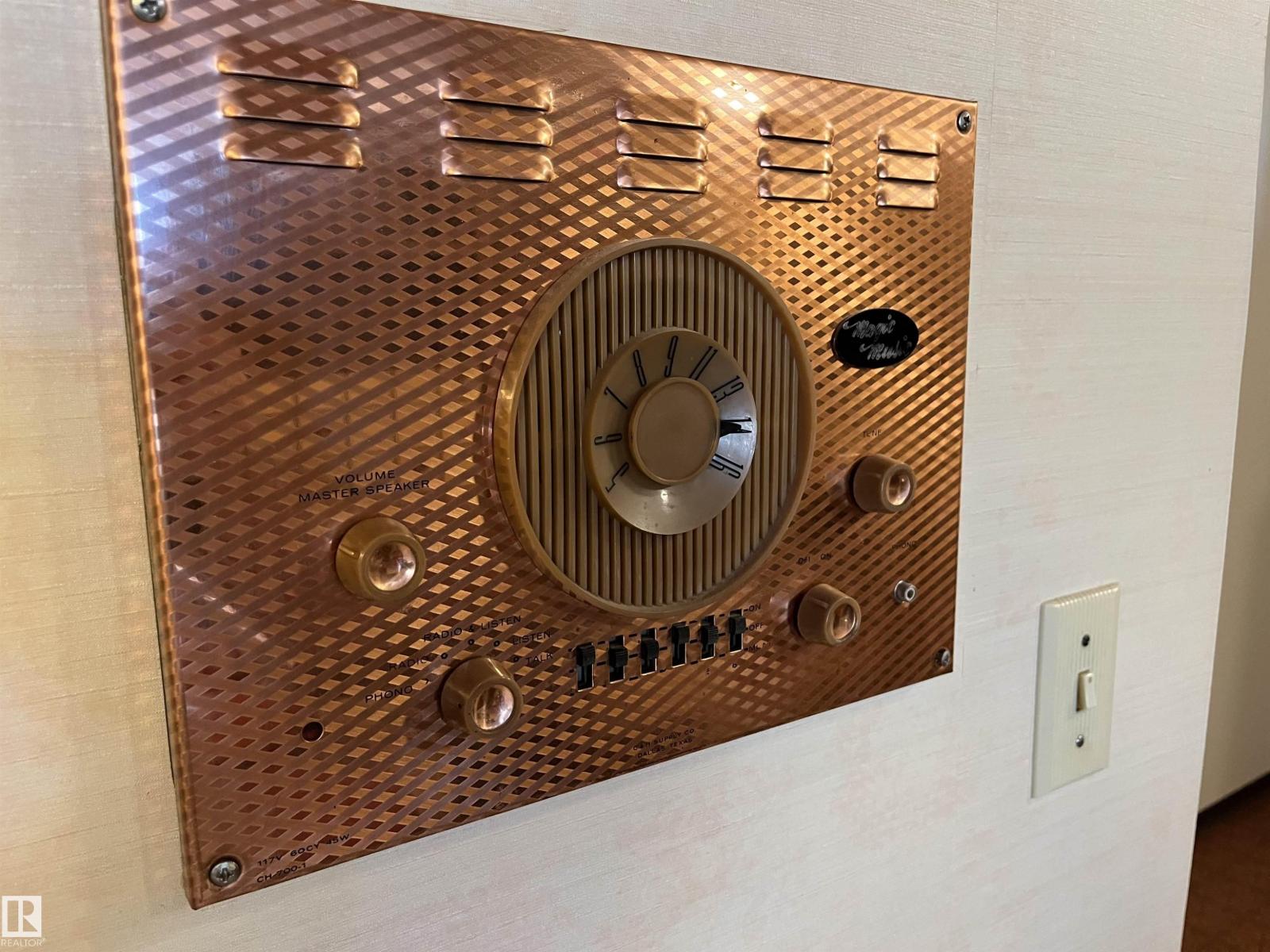 15416 75 AV NW, Edmonton