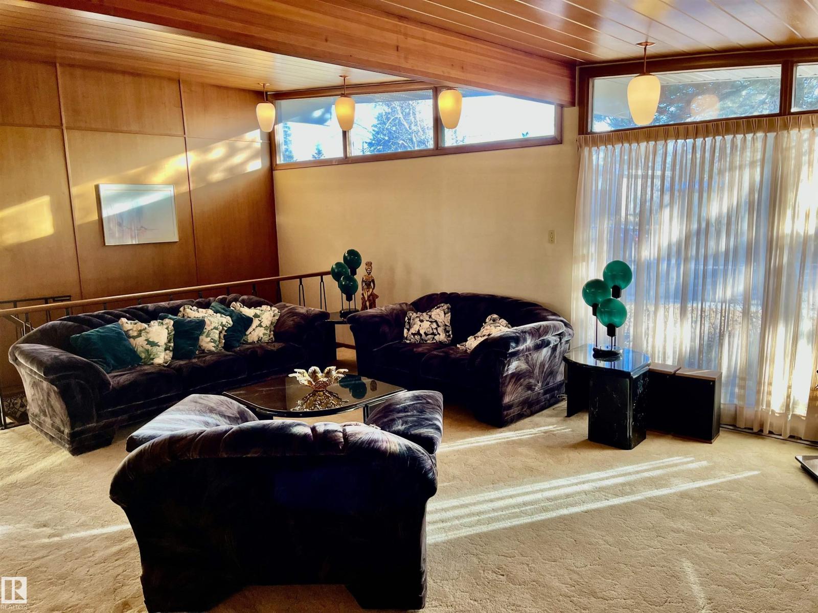 15416 75 AV NW, Edmonton