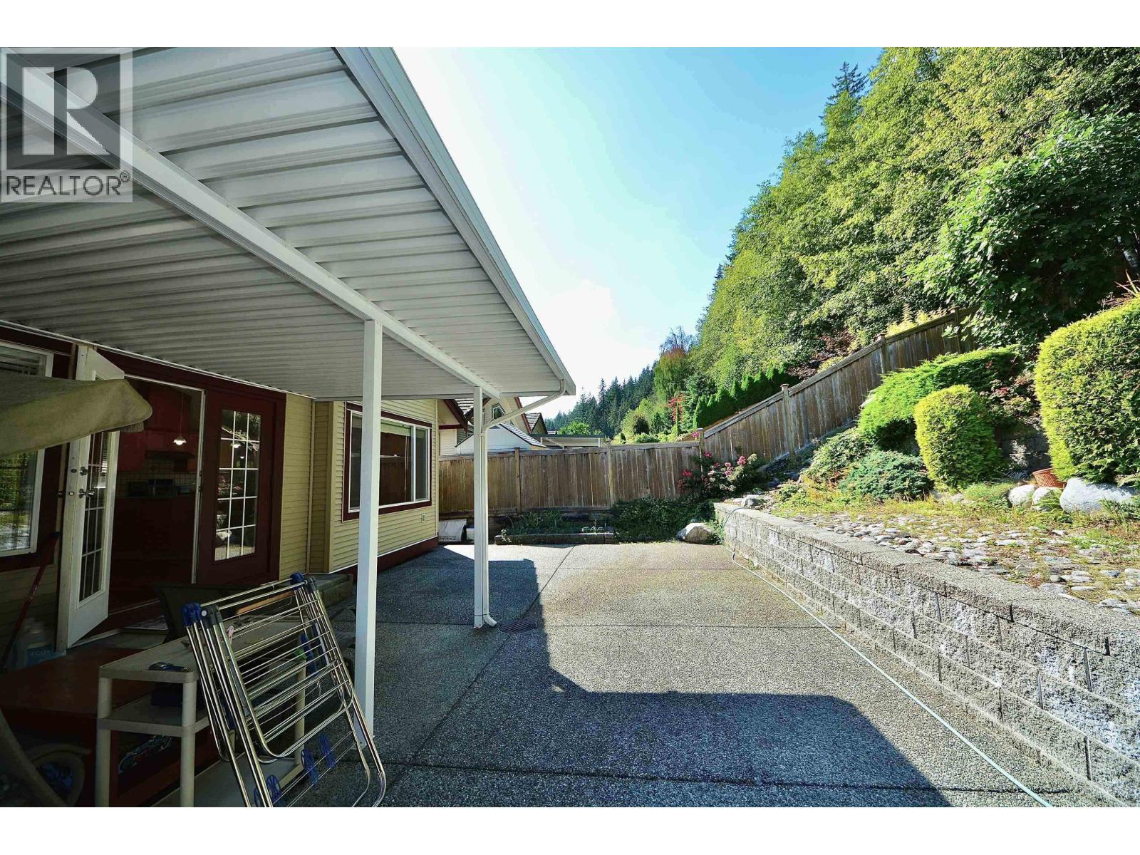 3035 MAPLEWOOD COURT, Coquitlam
