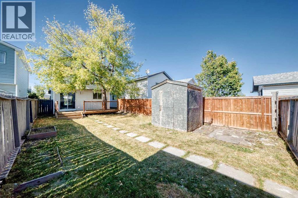Single Family House for Sale in  San Diego Way NE Monterey Park Calgary 