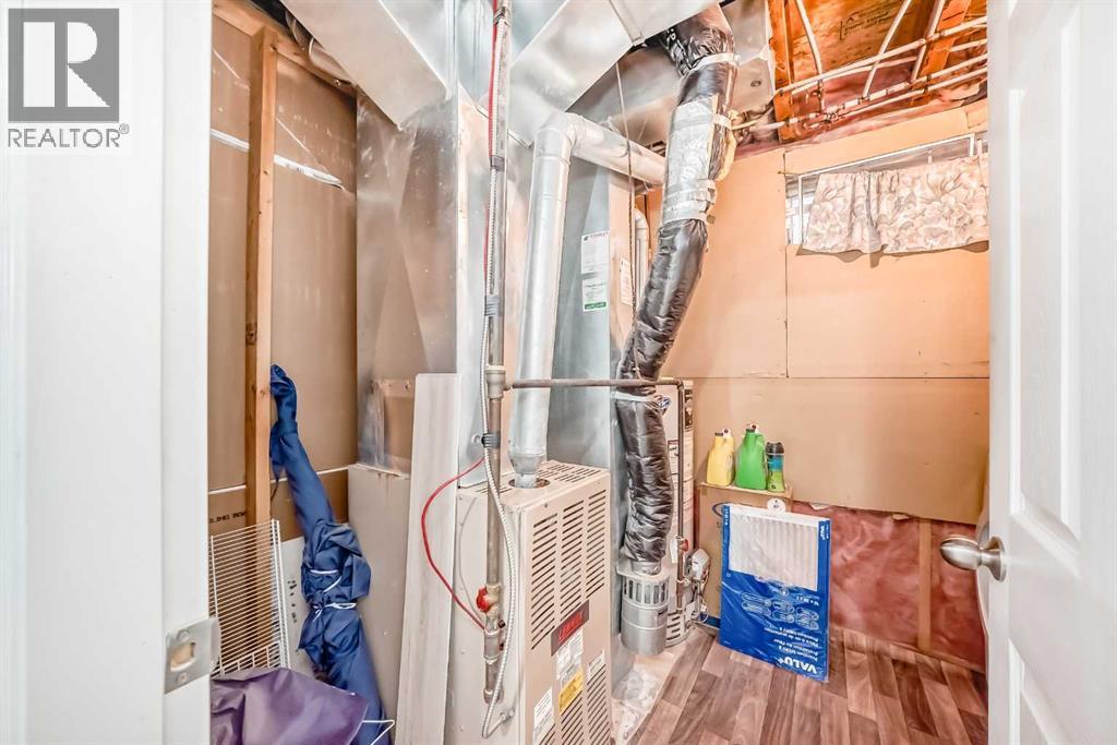 Single Family House for Sale in  San Diego Way NE Monterey Park Calgary 