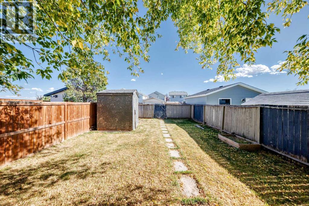 Single Family House for Sale in  San Diego Way NE Monterey Park Calgary 
