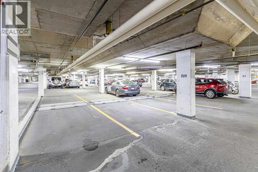 Single Family House for Sale in   Royal Oak Plaza NW Royal Oak Calgary 