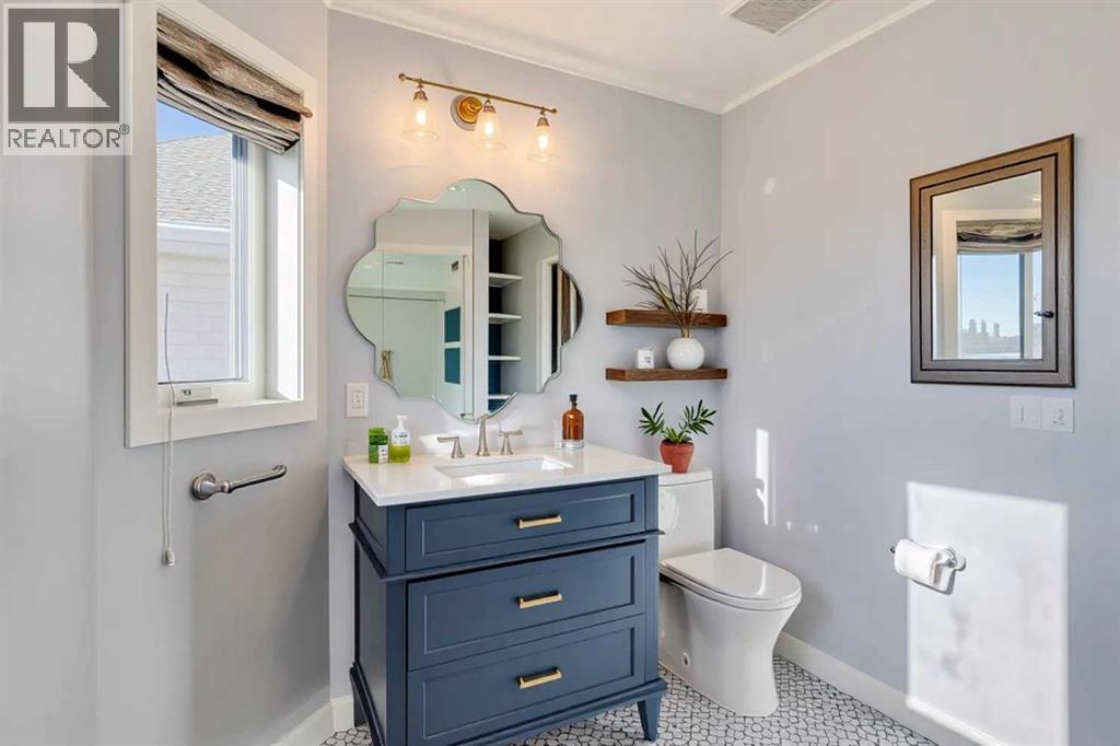 Single Family House for Sale in  Sierra Nevada Close SW Signal Hill Calgary 