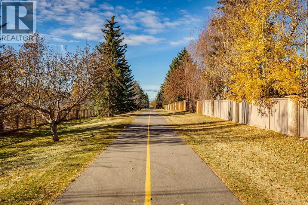 Single Family House for Sale in  Sierra Nevada Close SW Signal Hill Calgary 