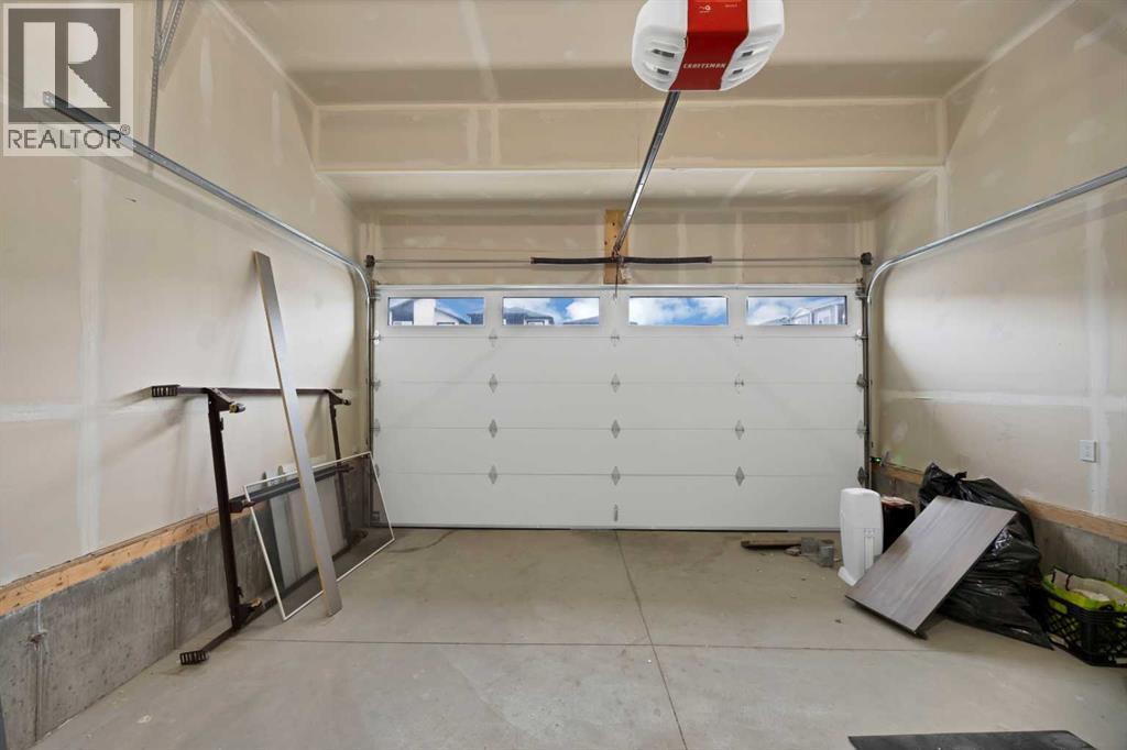 Single Family House for Sale in   Avenue NE Saddle Ridge Calgary 