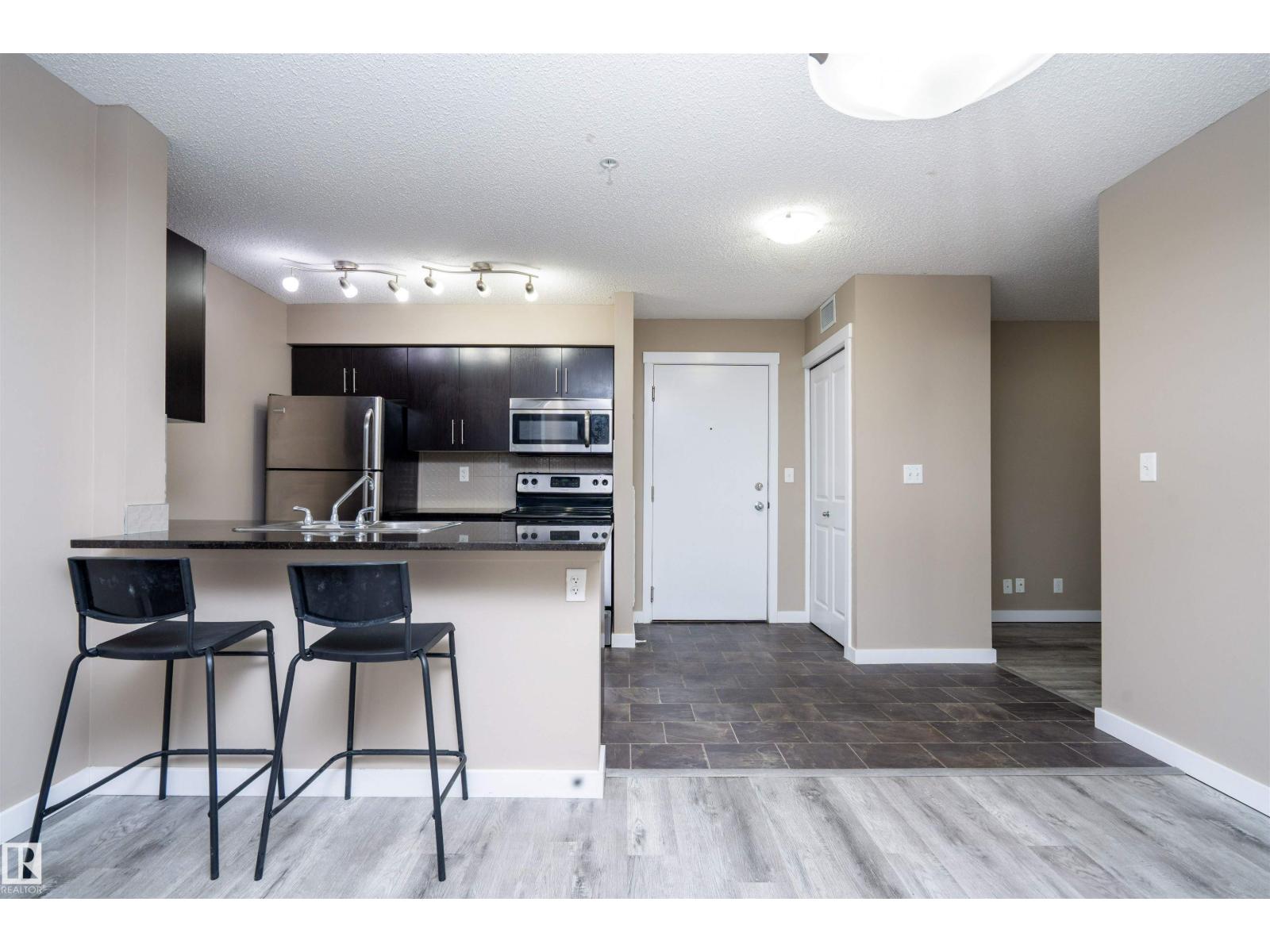 5390 Chappelle RD SW, Edmonton