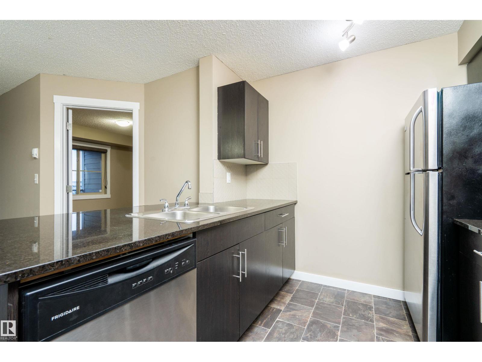 5390 Chappelle RD SW, Edmonton