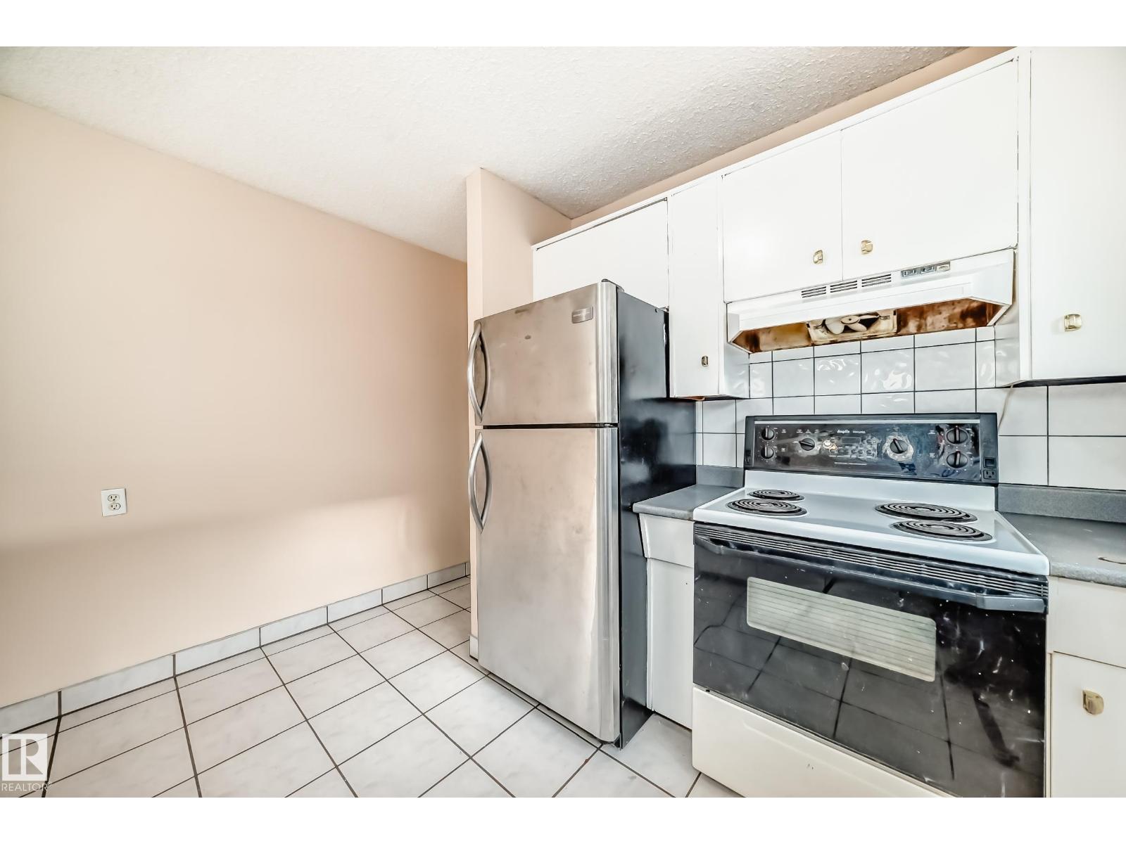 12409 87 ST NW, Edmonton