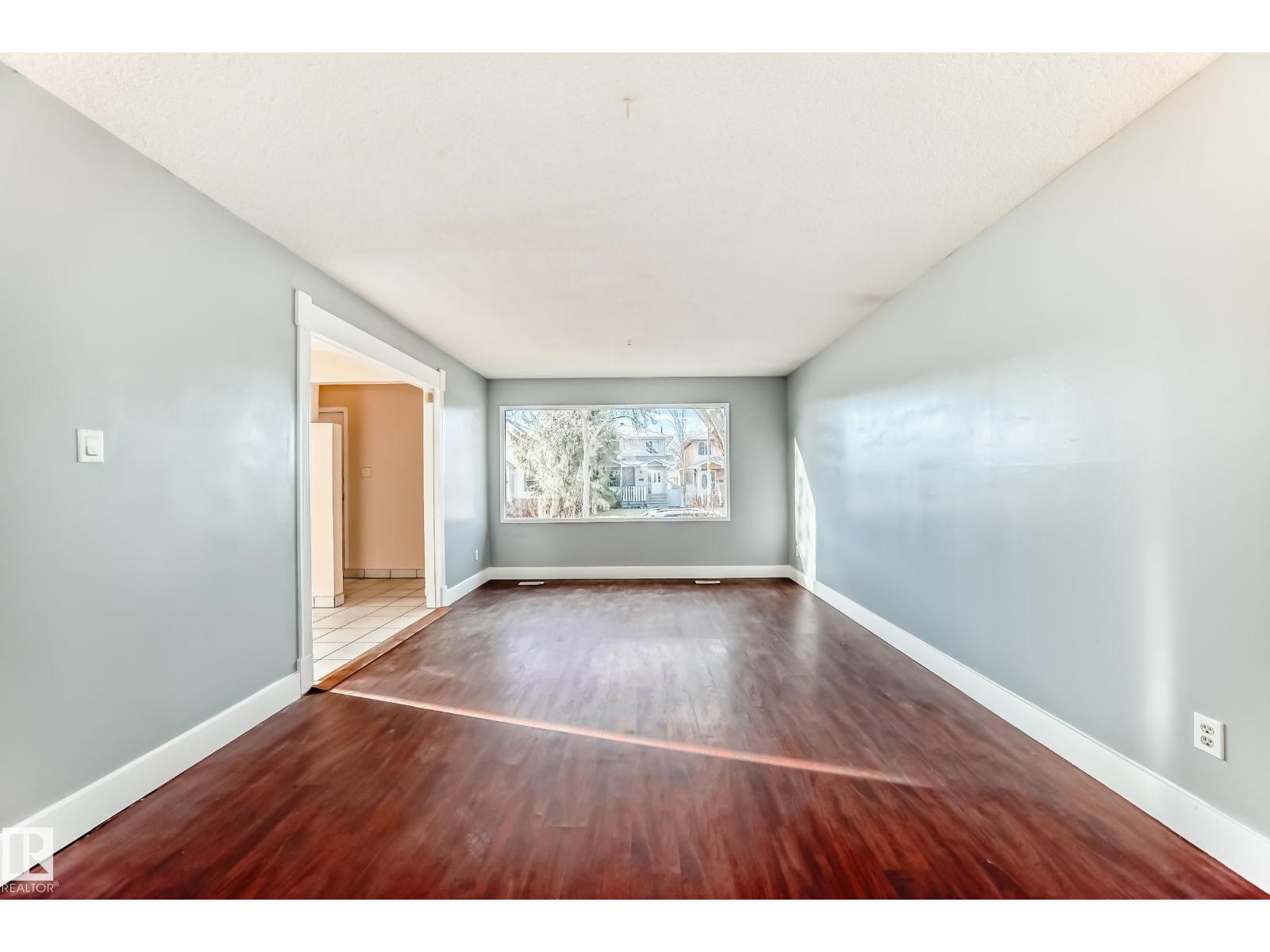 12409 87 ST NW, Edmonton