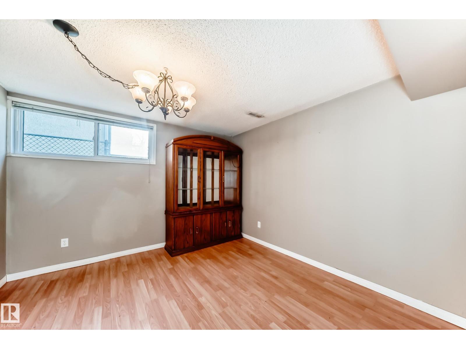 12409 87 ST NW, Edmonton