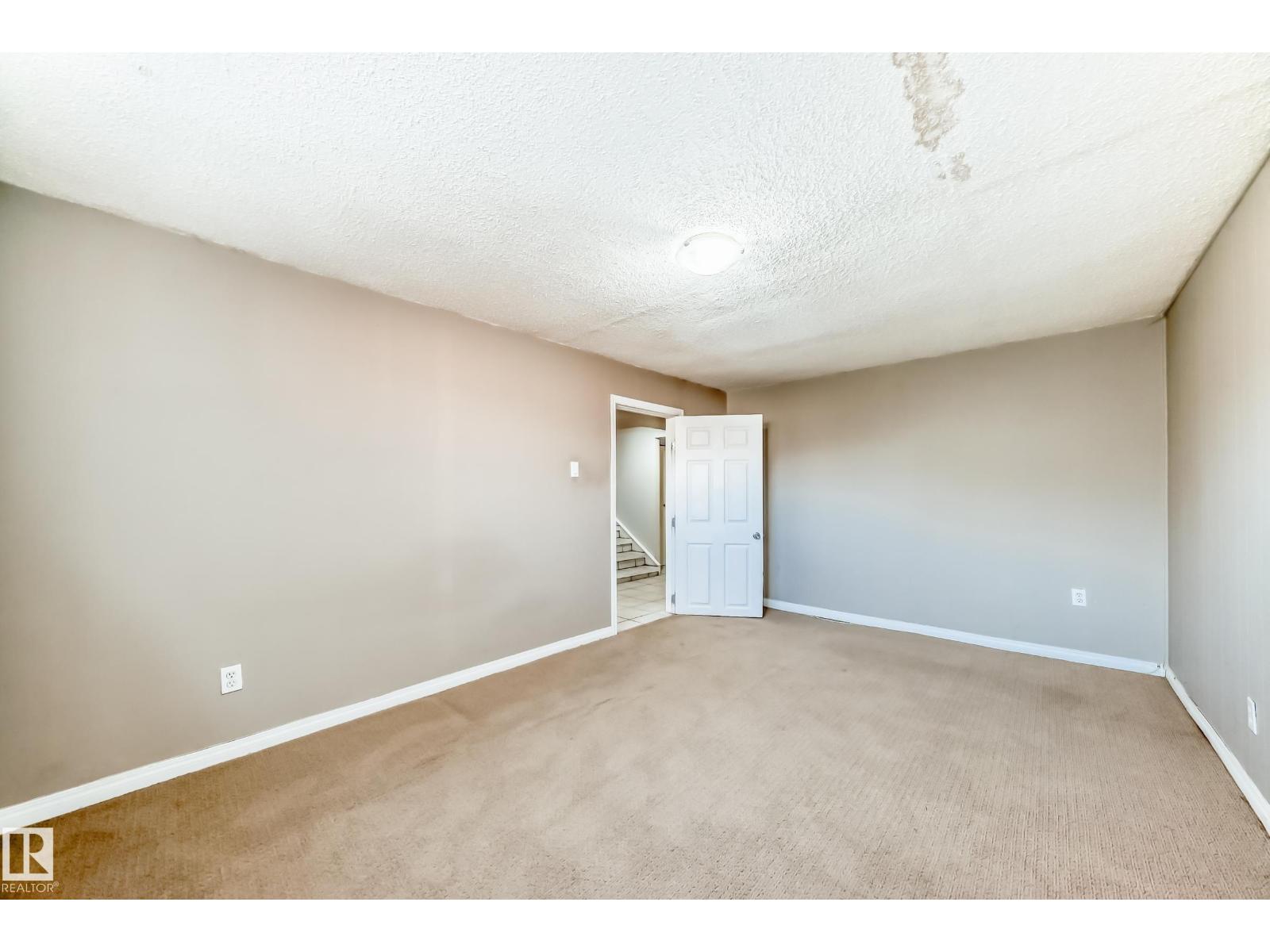 12409 87 ST NW, Edmonton