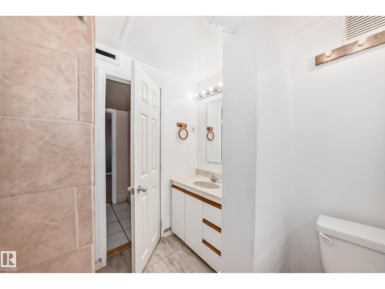 12409 87 ST NW, Edmonton