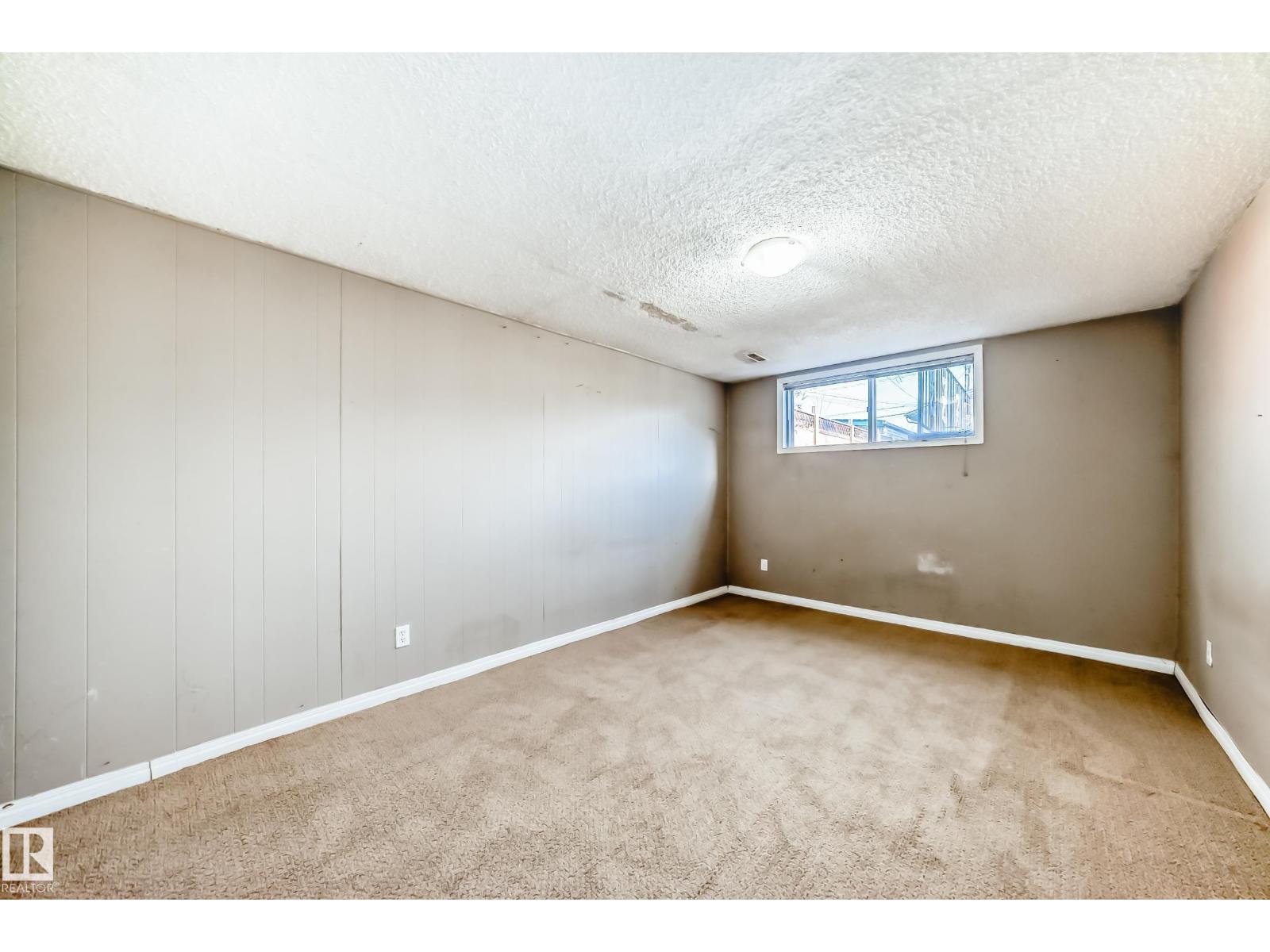 12409 87 ST NW, Edmonton