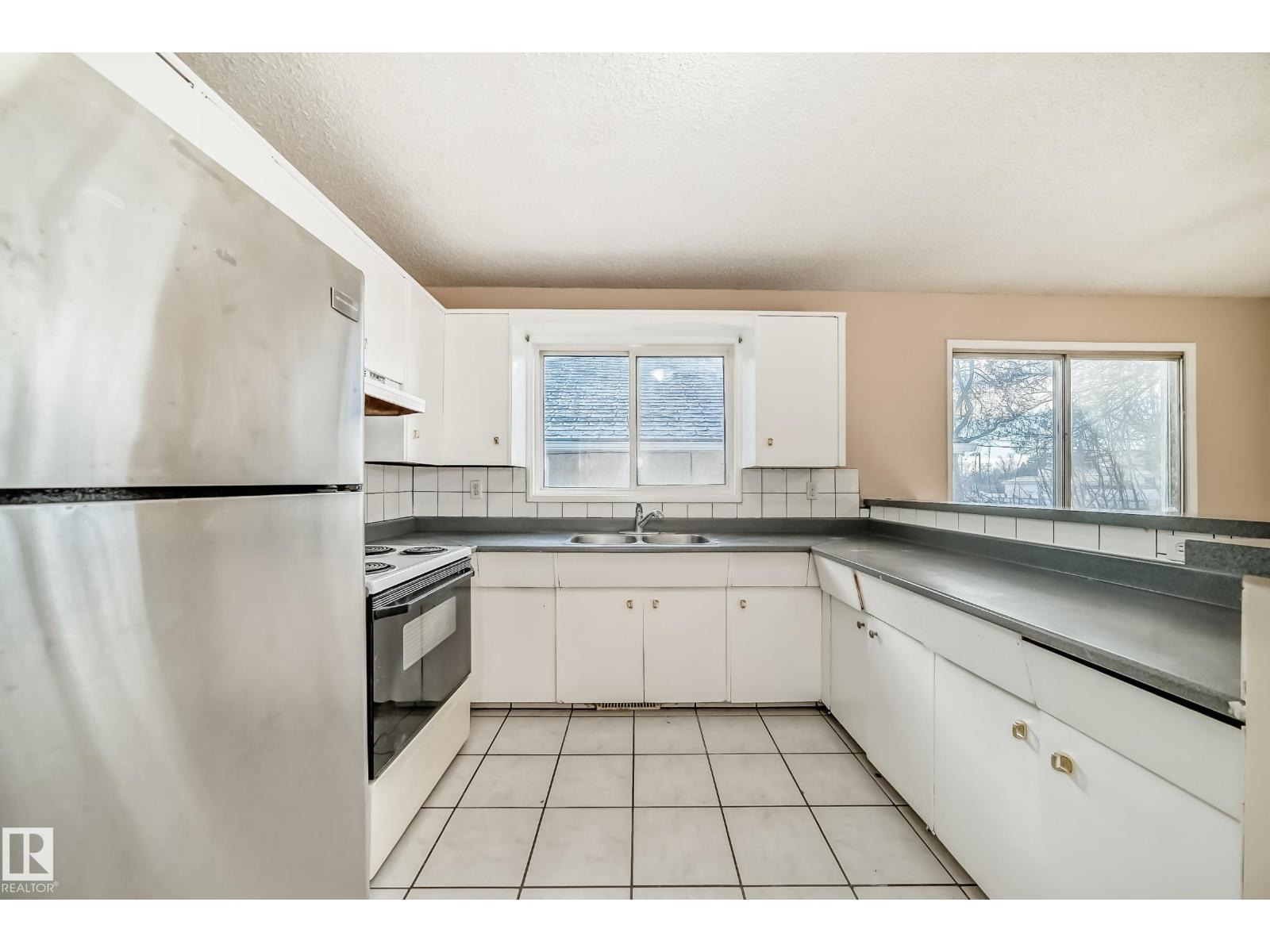 12409 87 ST NW, Edmonton