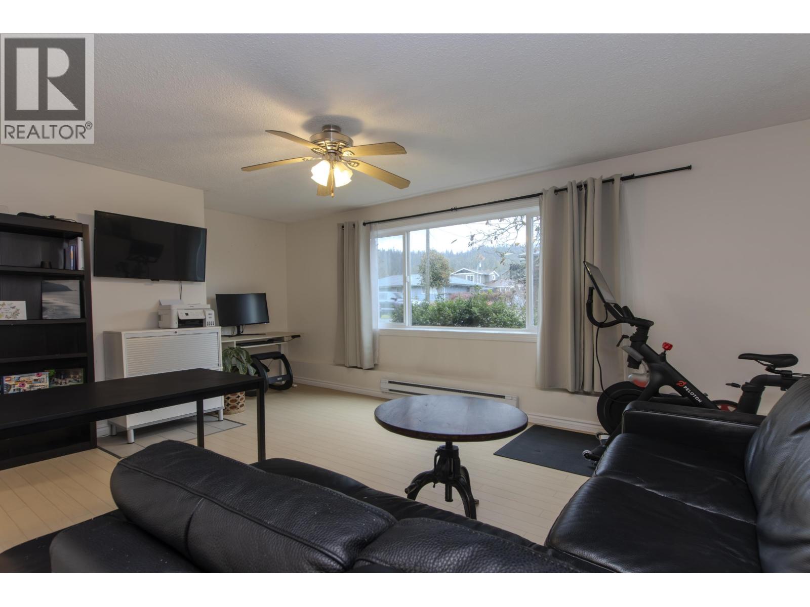 40345 HOOD ROAD, Squamish