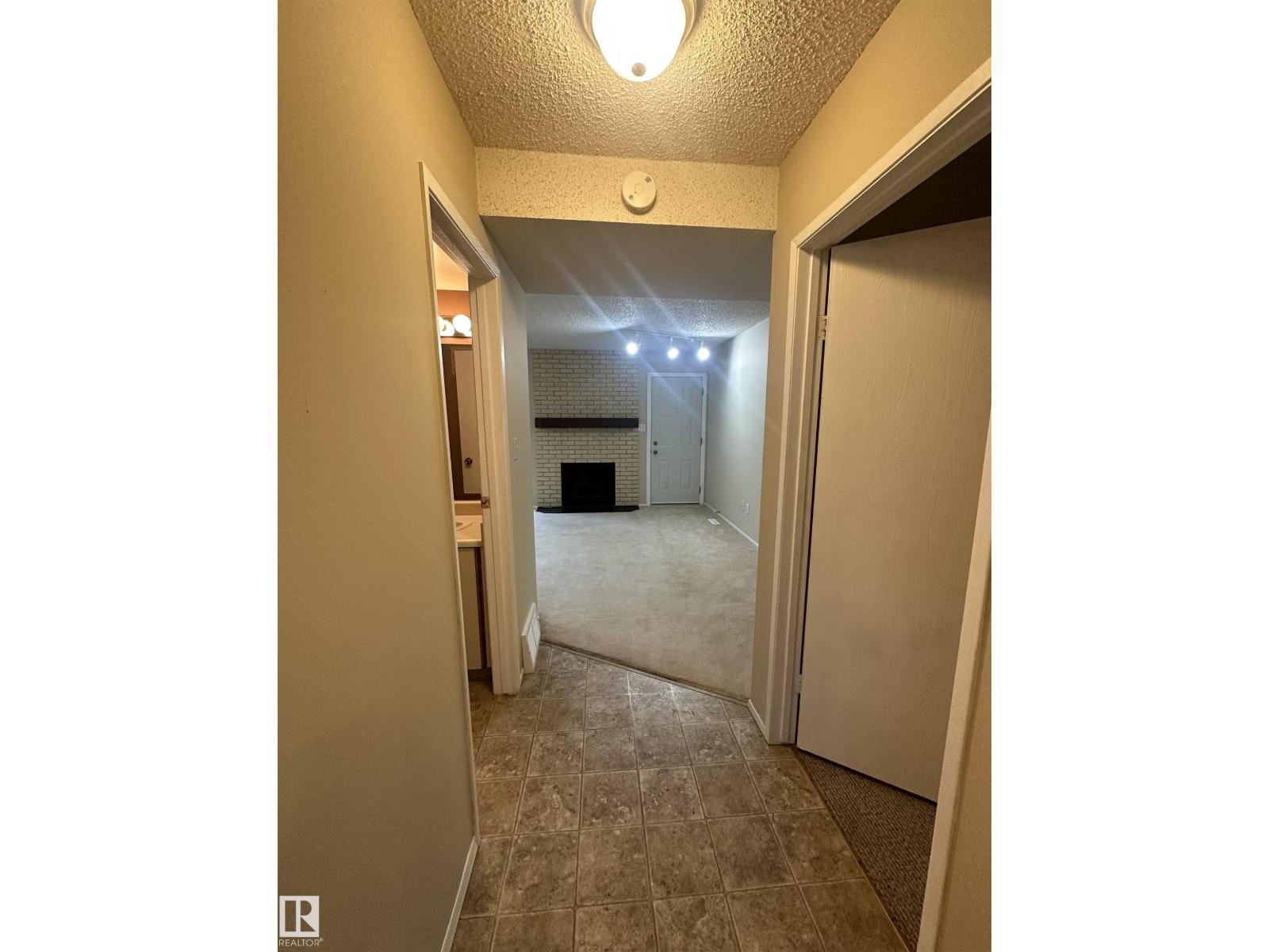 #8 3221 119 ST NW, Edmonton