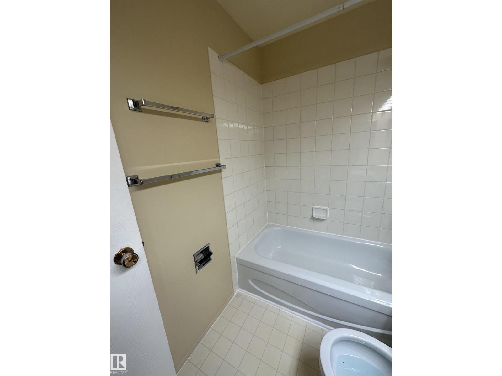 #8 3221 119 ST NW, Edmonton