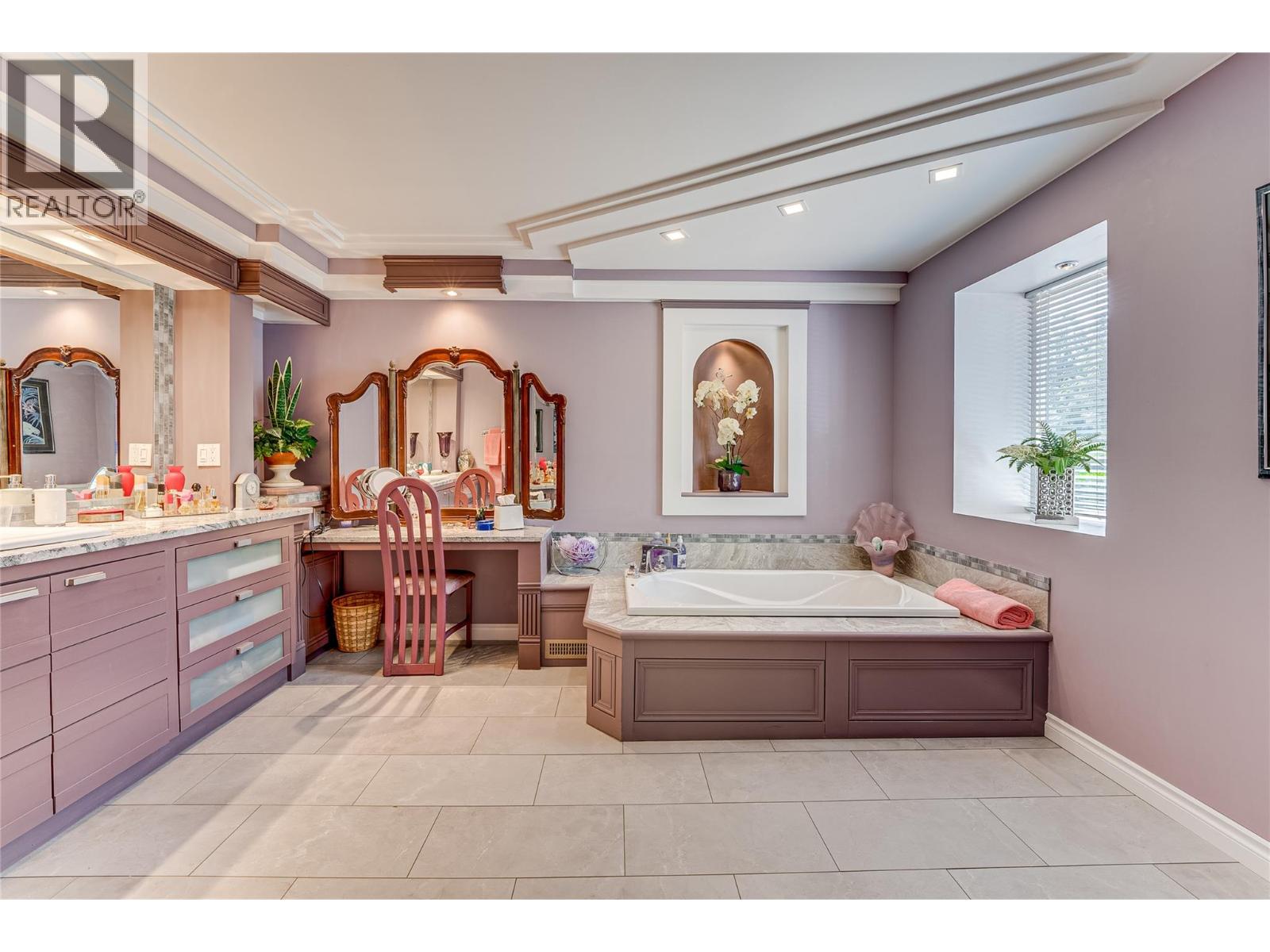 39 Ladyslipper Road, Lumby