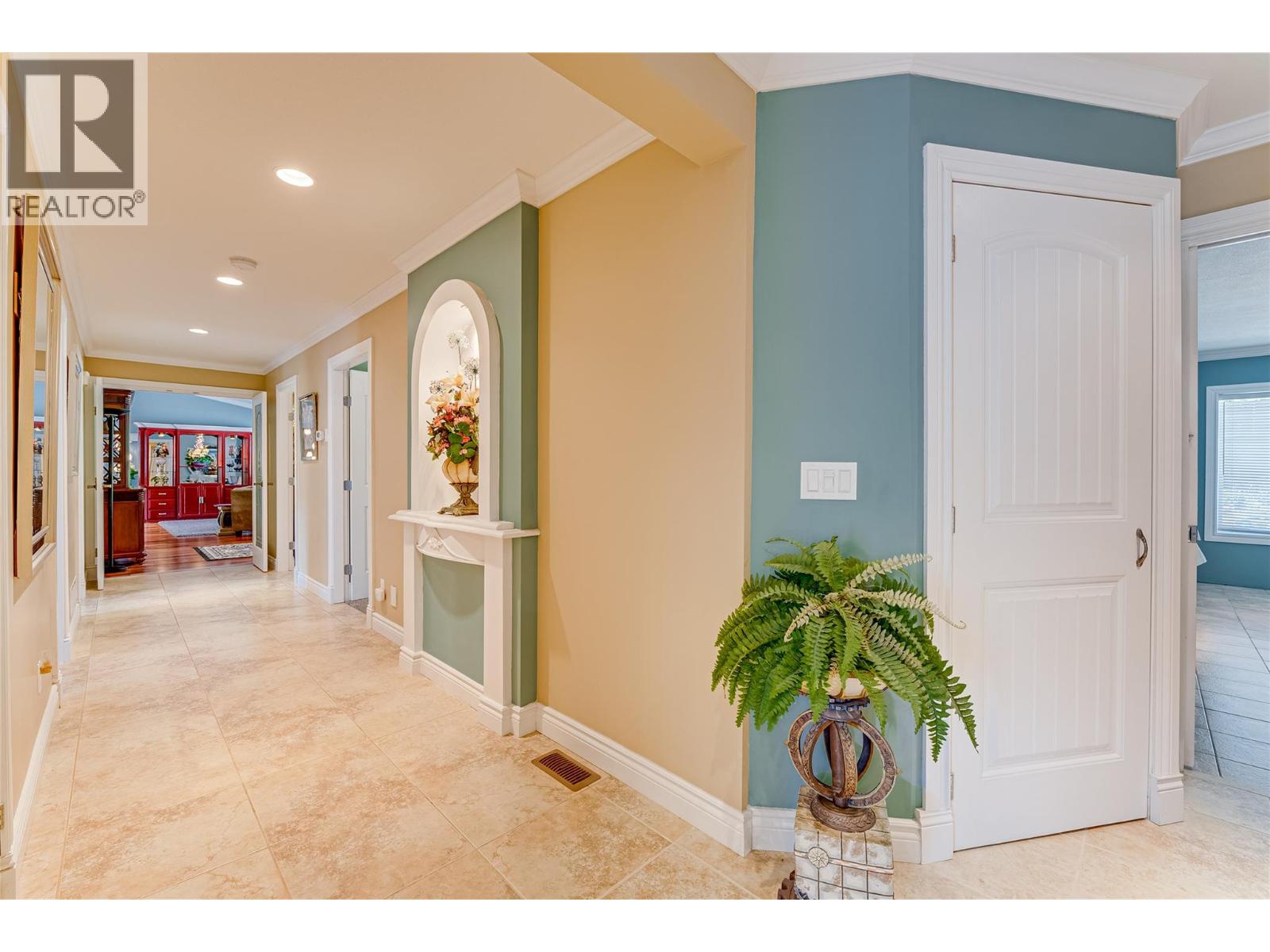 39 Ladyslipper Road, Lumby