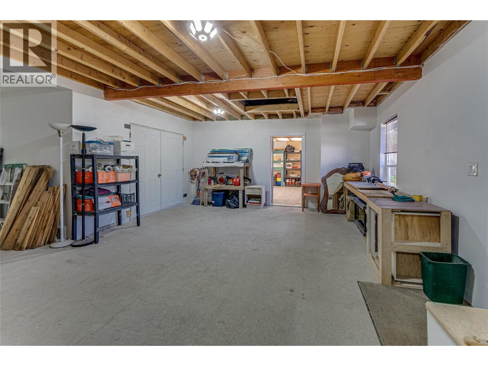 39 Ladyslipper Road, Lumby