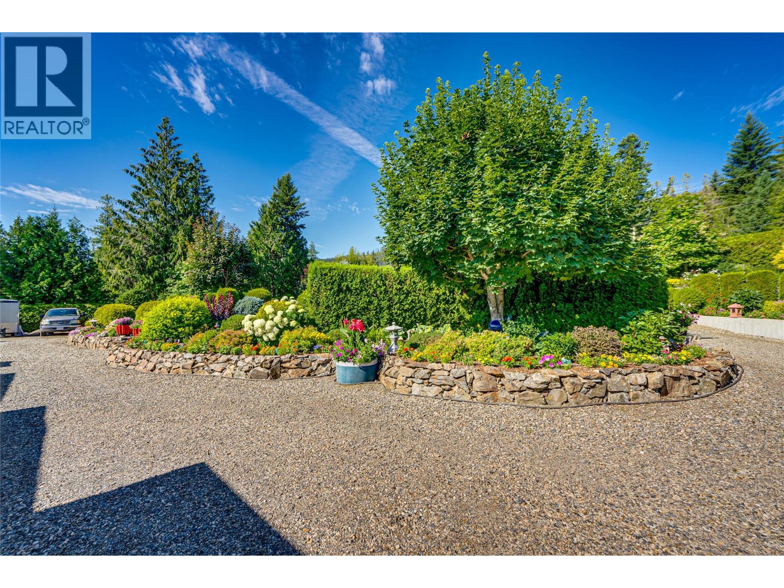 39 Ladyslipper Road, Lumby