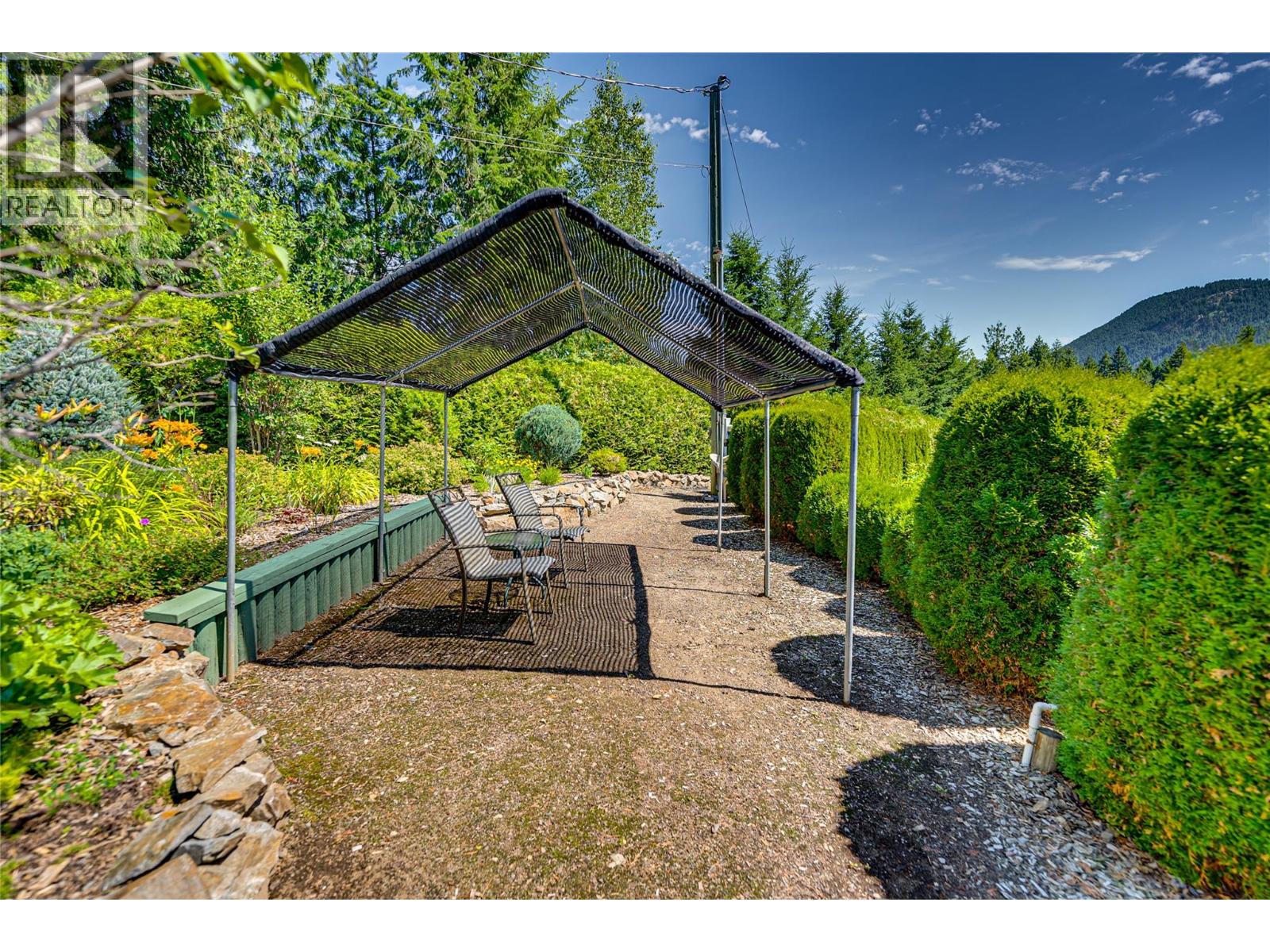 39 Ladyslipper Road, Lumby