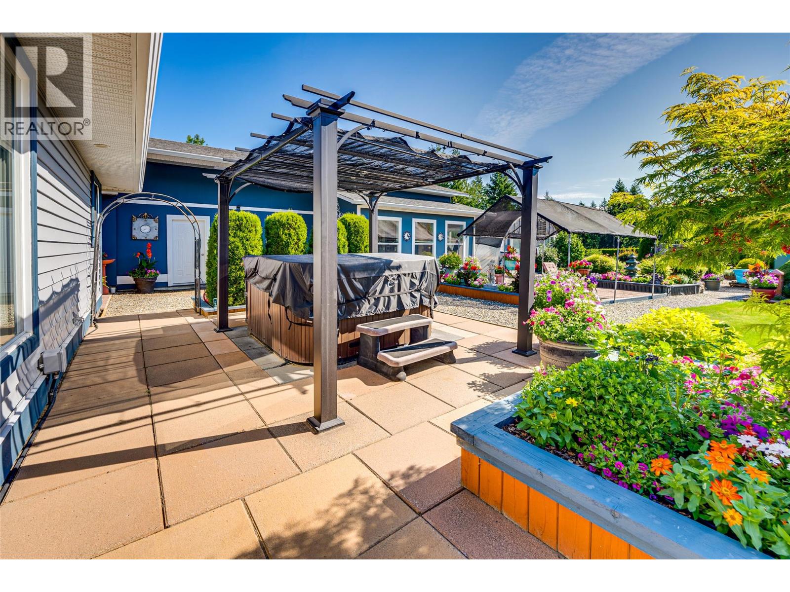 39 Ladyslipper Road, Lumby