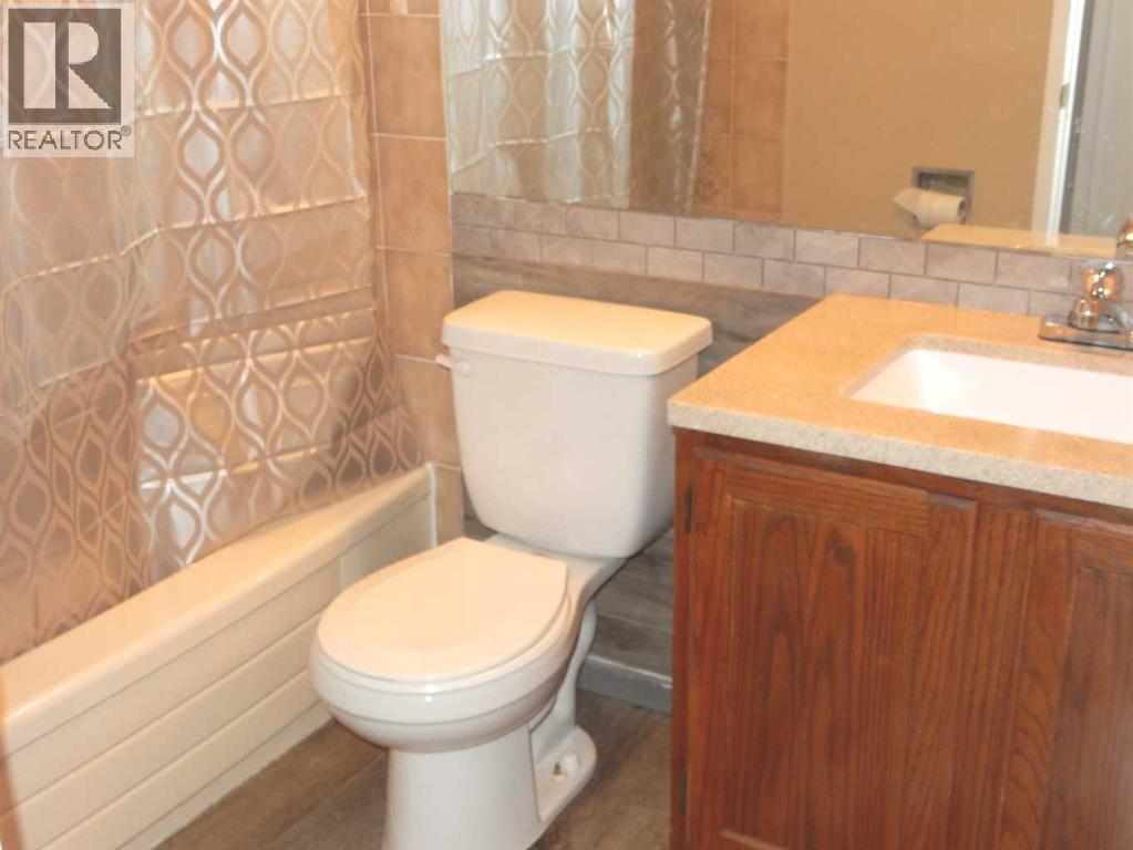 Single Family House for Sale in  Bedwood Rise NE Beddington Heights Calgary 